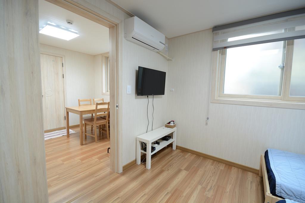 Sunnyhill Hongdae 2*