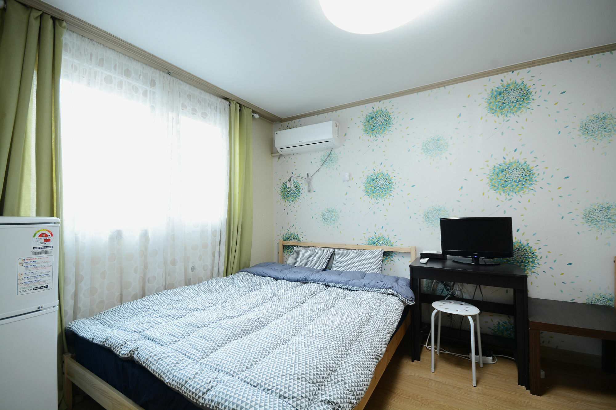 Sunnyhill Hongdae 2*